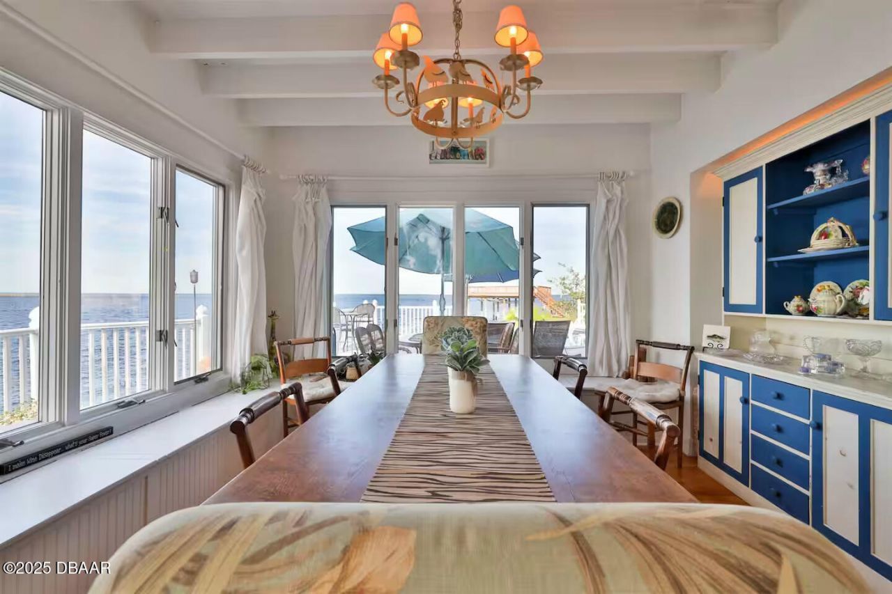 21951 Tarragona Way, Astor, FL 32102 Photo