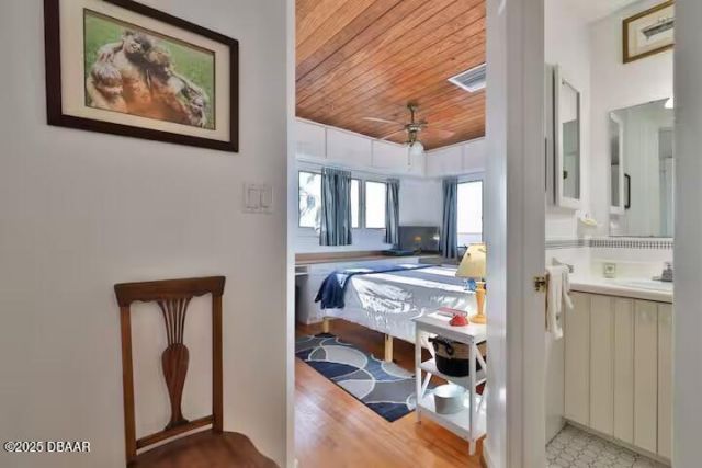 21951 Tarragona Way, Astor, FL 32102 Photo