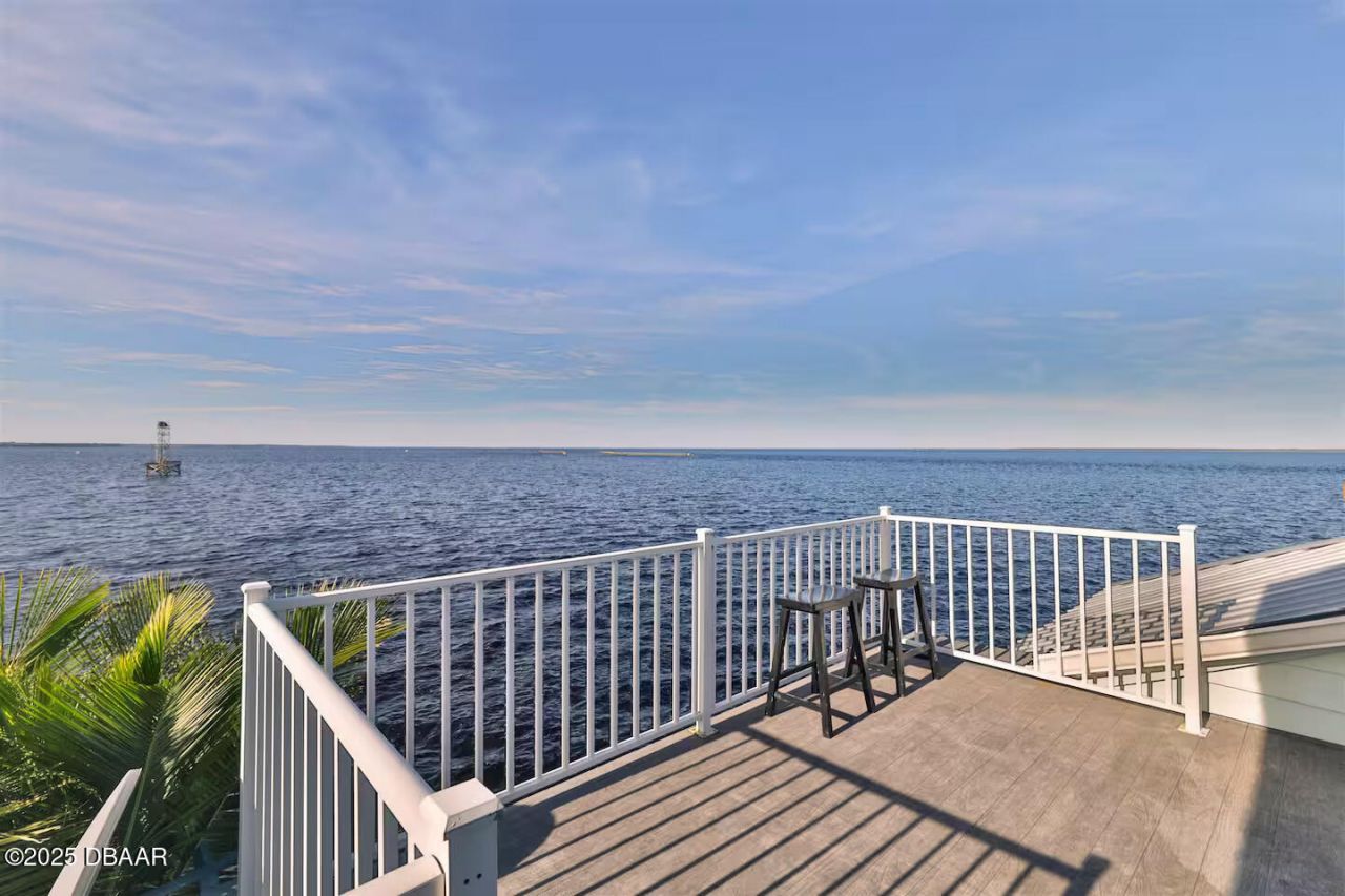 21951 Tarragona Way, Astor, FL 32102 Photo