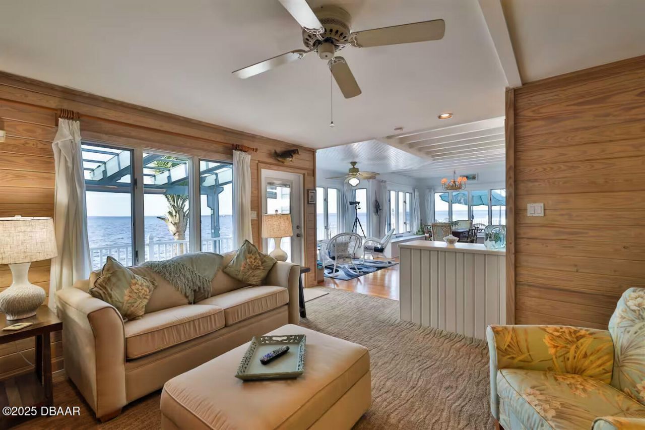 21951 Tarragona Way, Astor, FL 32102 Photo