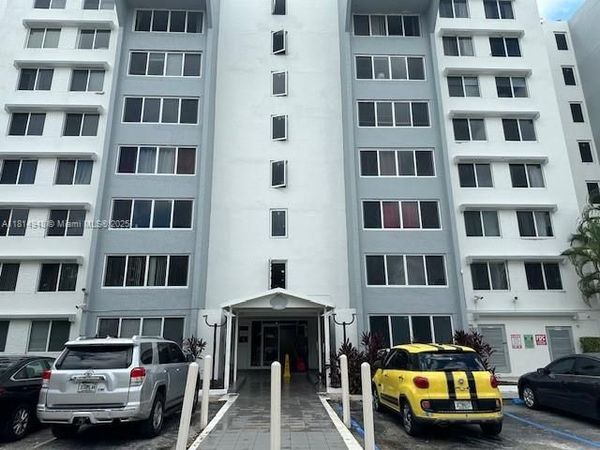 9001 SW 77th Ave, Unit C705, Miami, FL 33156
