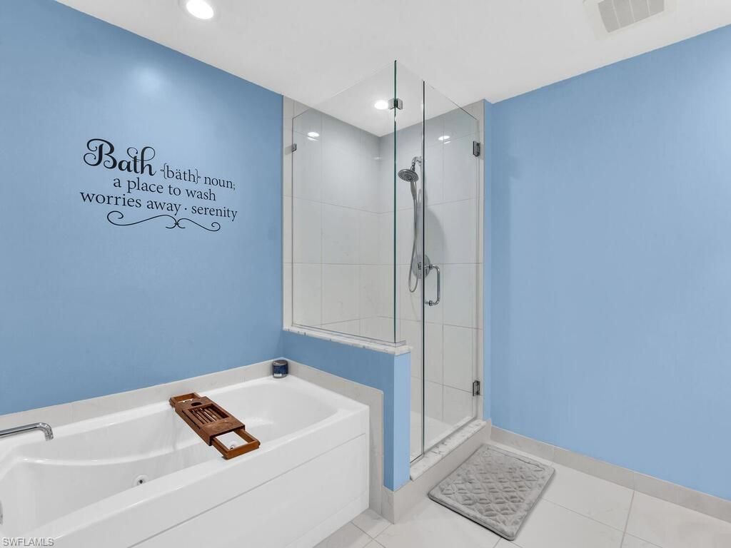 3000 Oasis Grand Blvd, Unit 1705, Fort Myers, FL 33916 Photo