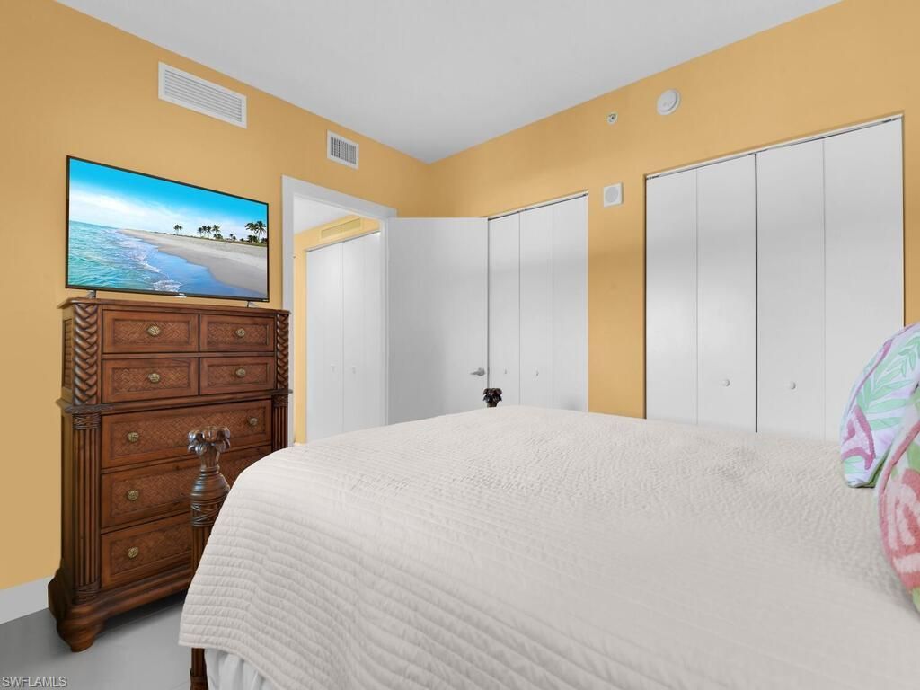 3000 Oasis Grand Blvd, Unit 1705, Fort Myers, FL 33916 Photo