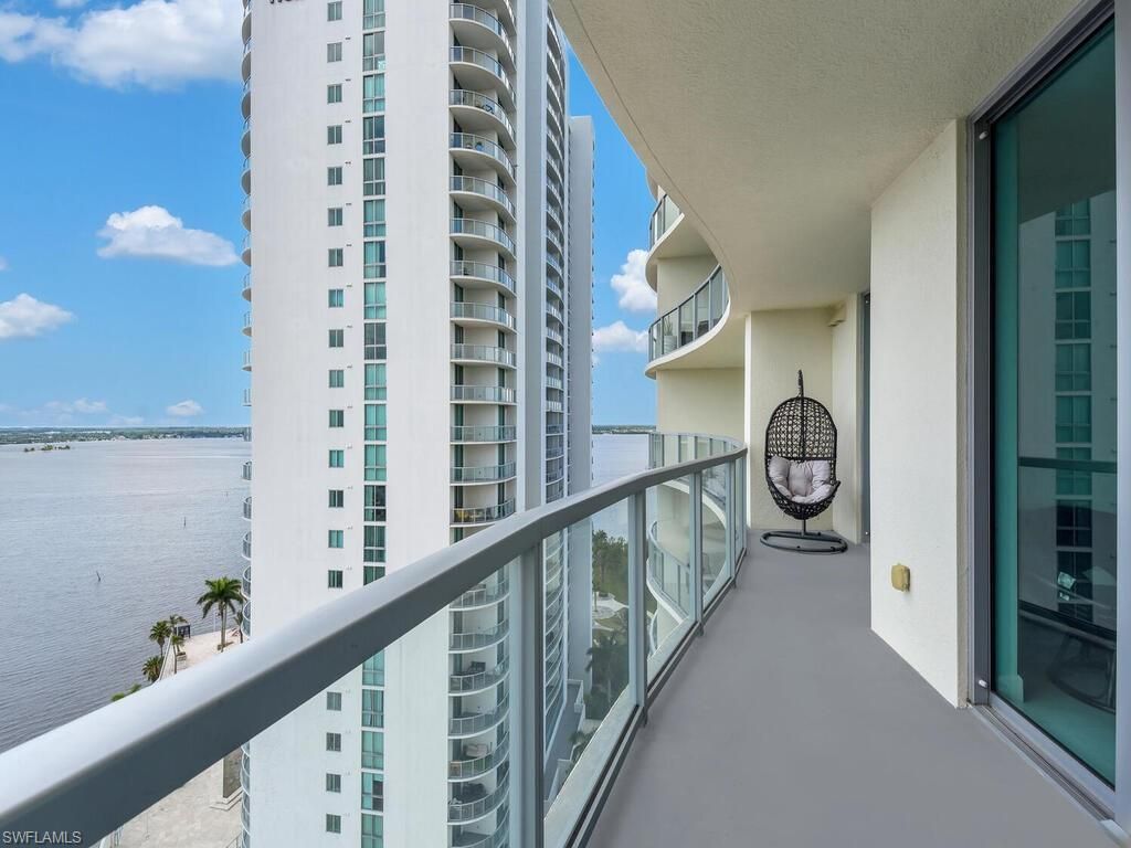 3000 Oasis Grand Blvd, Unit 1705, Fort Myers, FL 33916 Photo