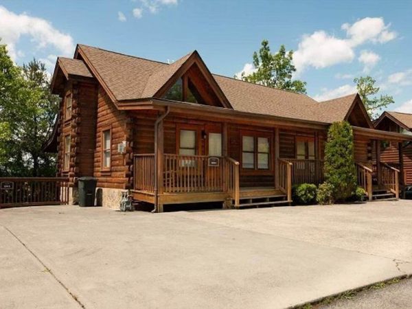 839 Golf View Blvd, Sevierville, TN 37863