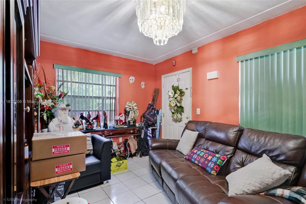 901 SW 34th Ave, Miami, FL 33135 Photo