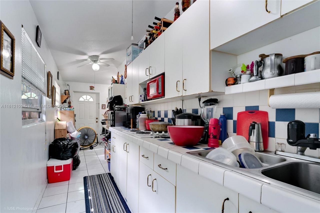 901 SW 34th Ave, Miami, FL 33135 Photo