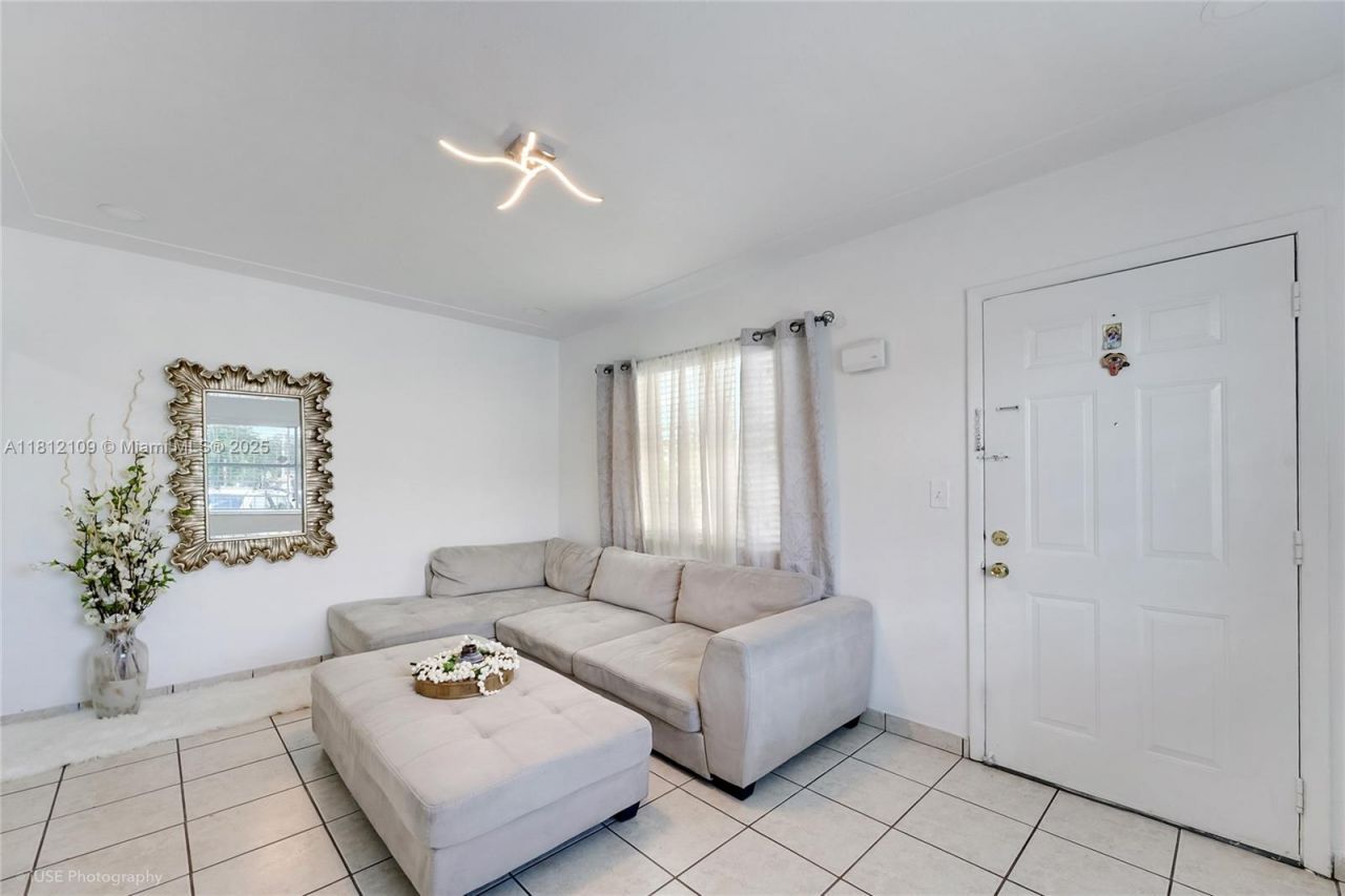 901 SW 34th Ave, Miami, FL 33135 Photo