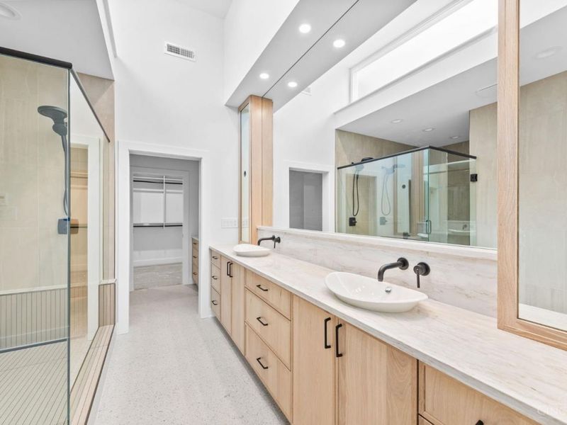 530 Reading Road, Cincinnati, OH 45202 Photo 20