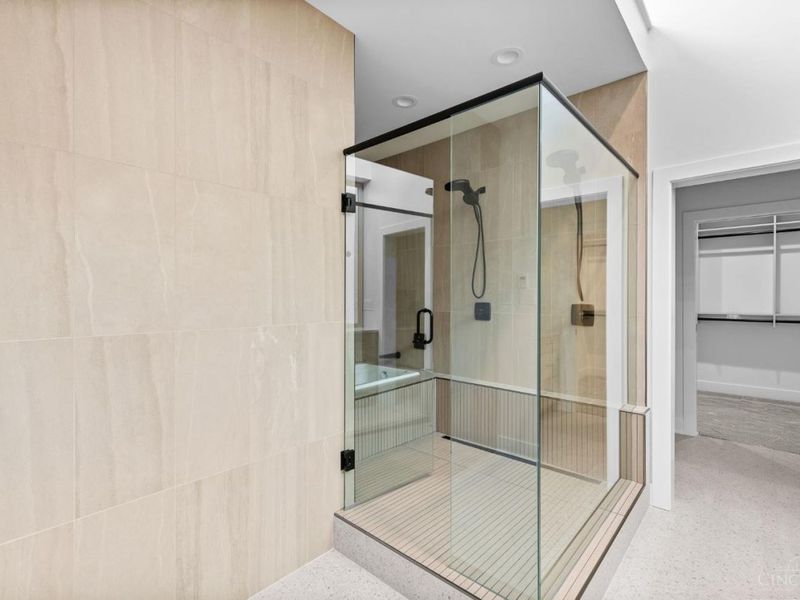 530 Reading Road, Cincinnati, OH 45202 Photo 21