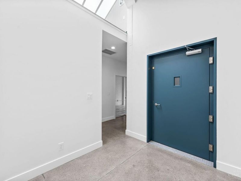 530 Reading Road, Cincinnati, OH 45202 Photo 29