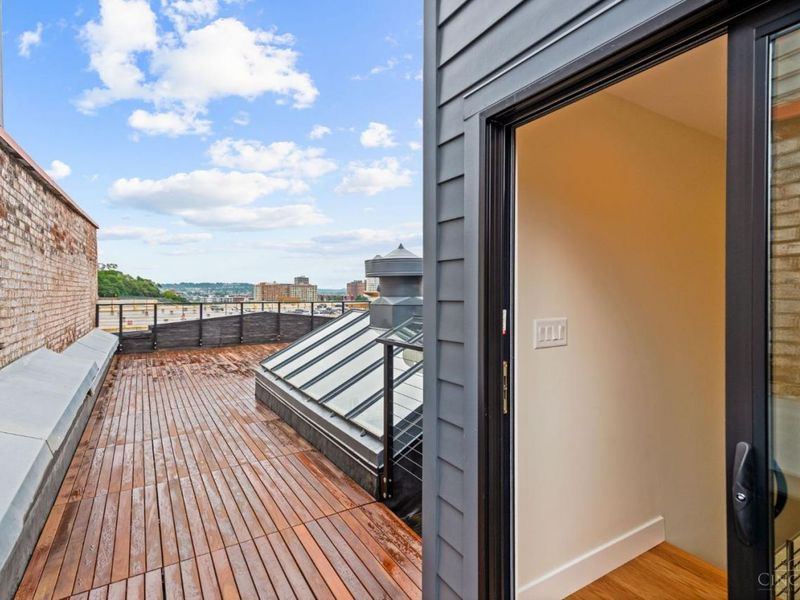 530 Reading Road, Cincinnati, OH 45202 Photo 34