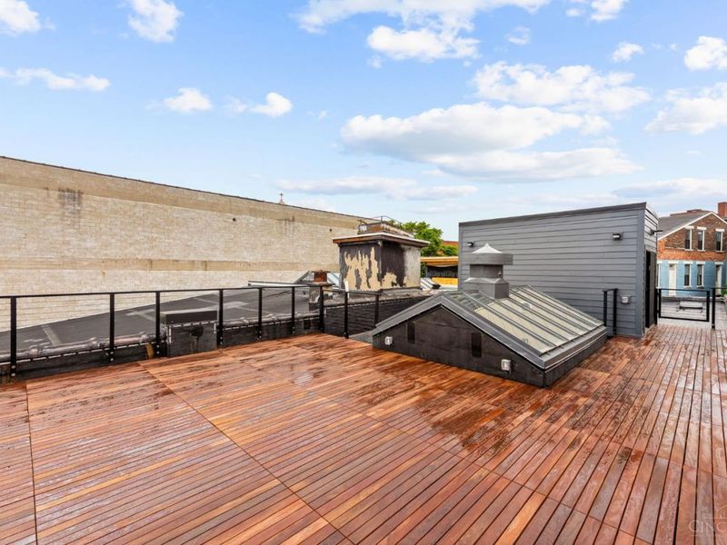 530 Reading Road, Cincinnati, OH 45202 Photo 37