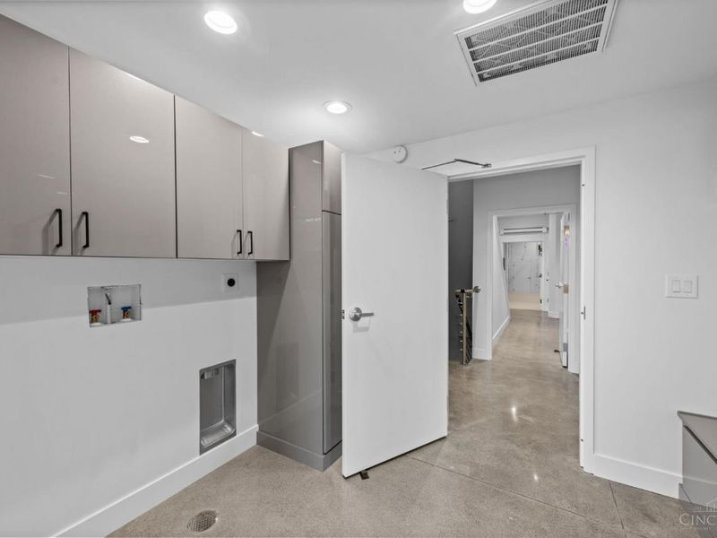 530 Reading Road, Cincinnati, OH 45202 Photo 57