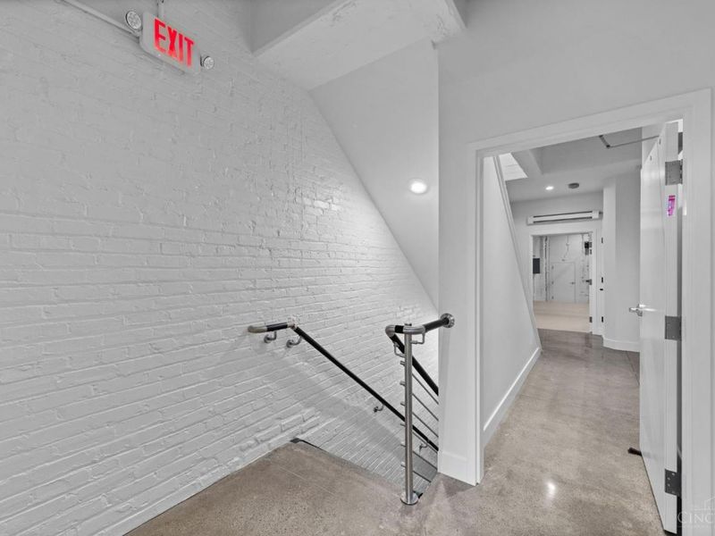 530 Reading Road, Cincinnati, OH 45202 Photo 58