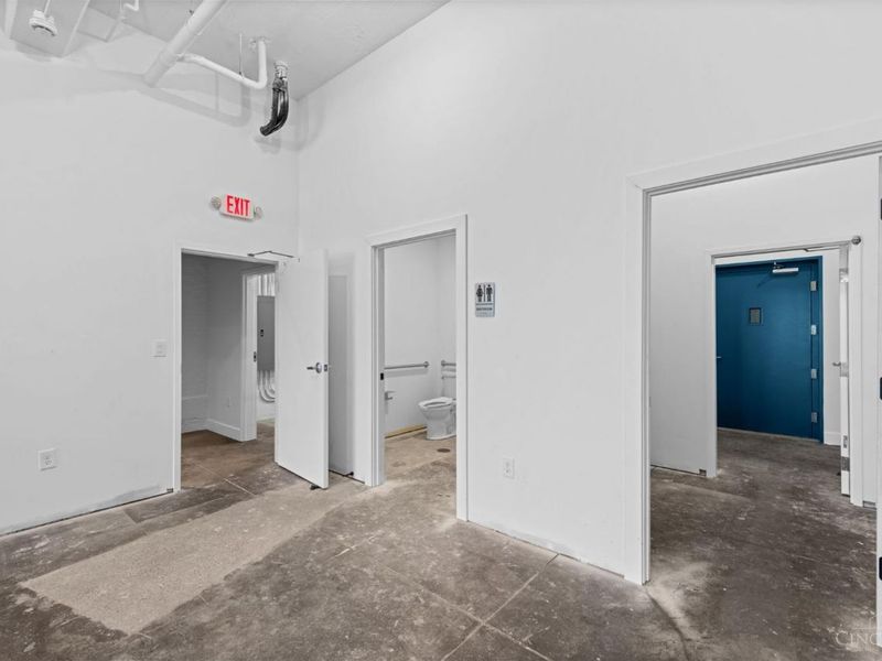 530 Reading Road, Cincinnati, OH 45202 Photo 61