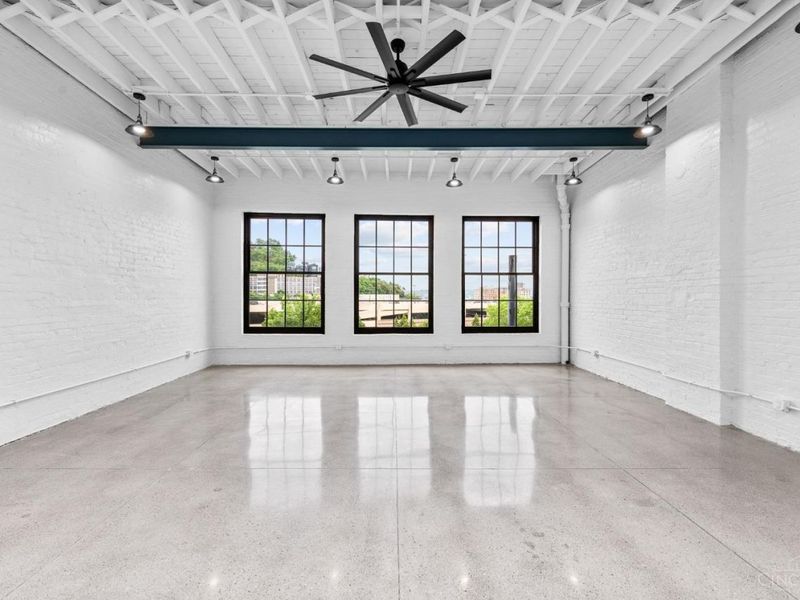 530 Reading Road, Cincinnati, OH 45202 Photo 7