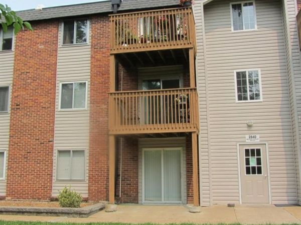 2840 Blackforest Drive, Unit B, St Louis, MO 63129