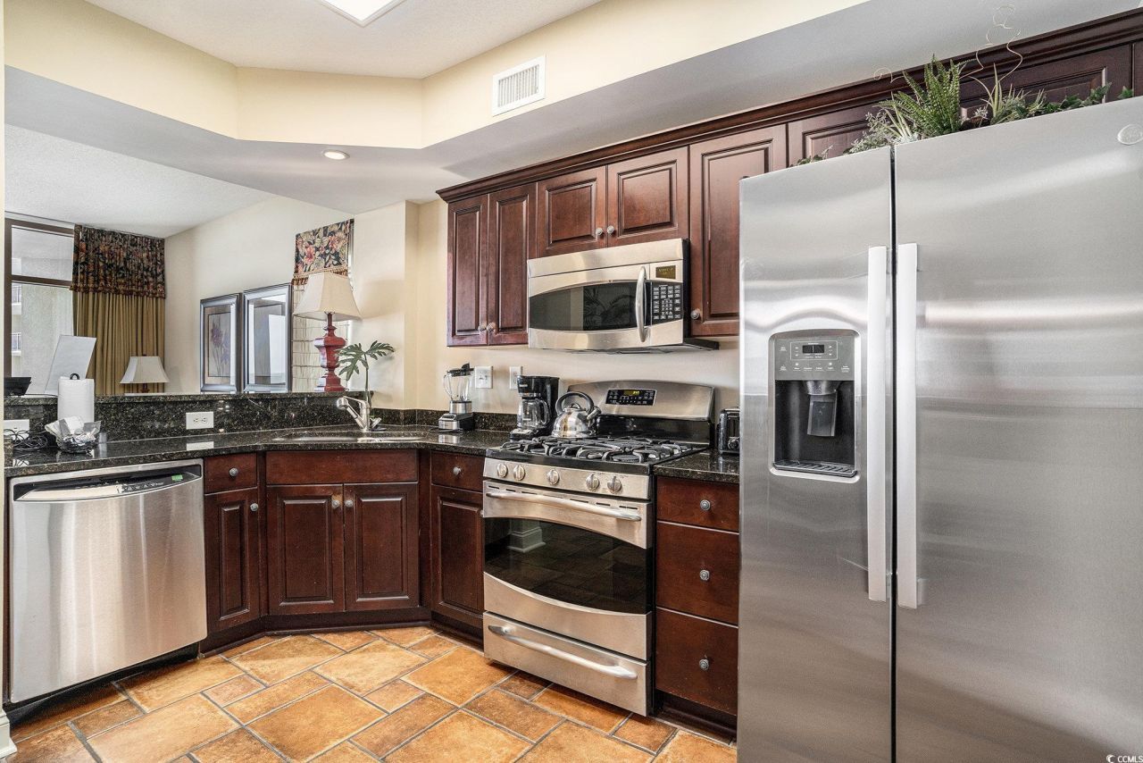 100 North Beach Blvd. Photo 11