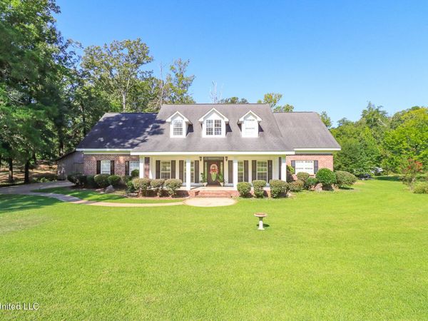 2230 Wildwood Drive, Florence, MS 39073