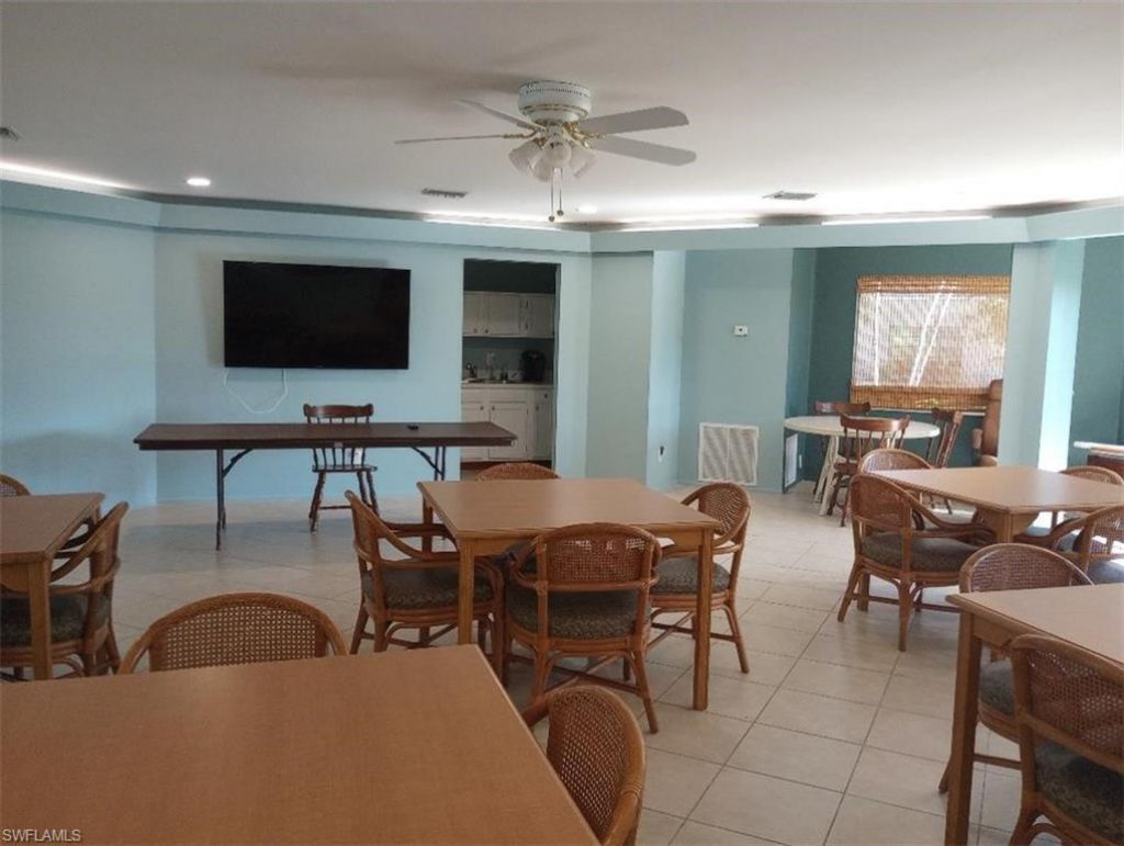 2133 SW Pine Ln, Unit 1, Cape Coral, FL 33991 Photo