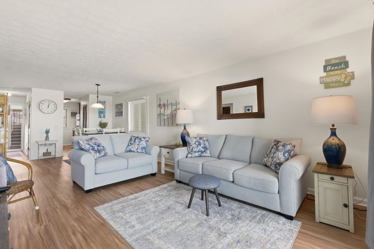 618 N Waccamaw Dr. Photo 13