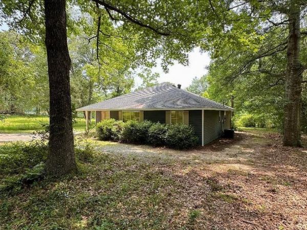8081 Raleigh Dr, Ethel, LA 70730