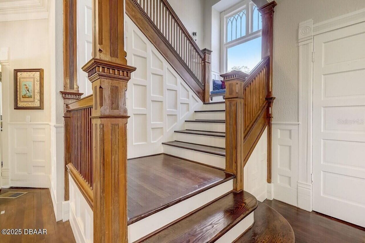 404 S Ridgewood Avenue, Daytona Beach, FL 32114 Photo