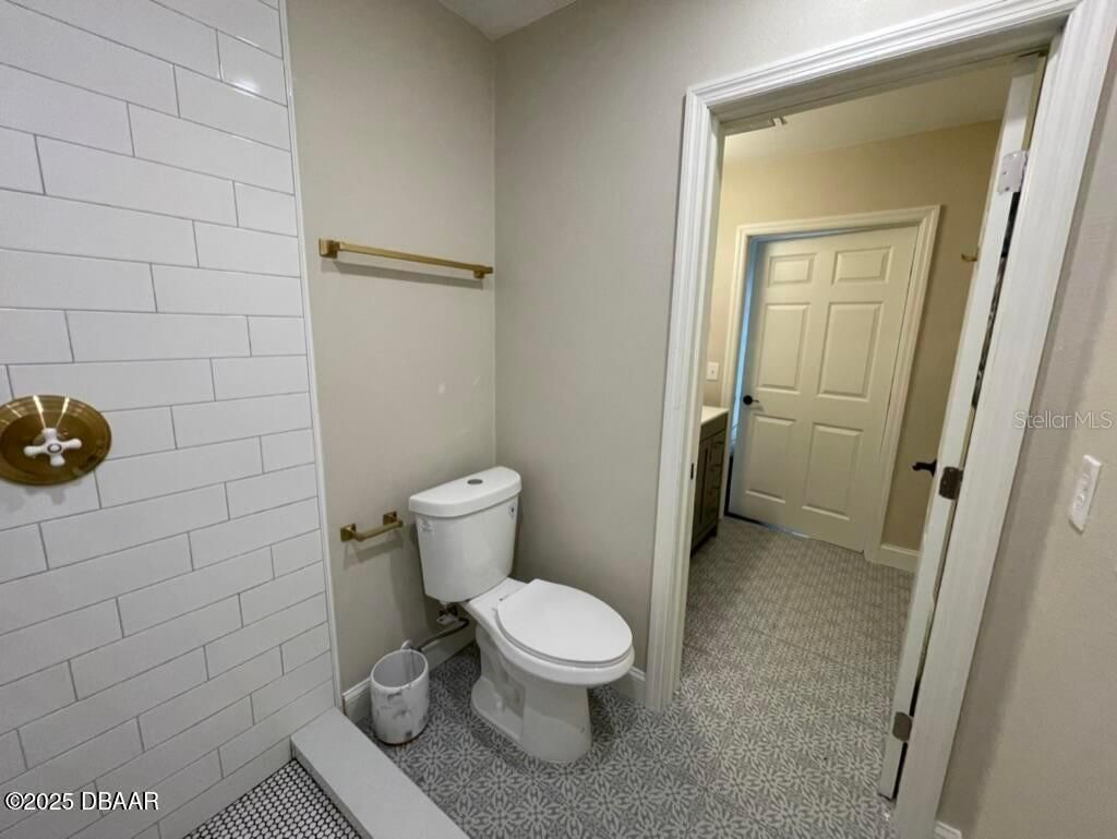 404 S Ridgewood Avenue, Daytona Beach, FL 32114 Photo
