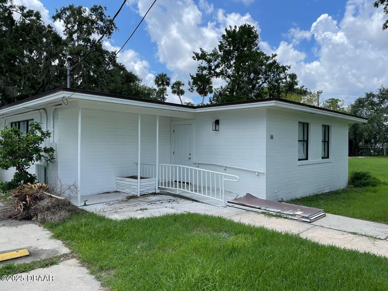 404 S Ridgewood Avenue, Daytona Beach, FL 32114 Photo