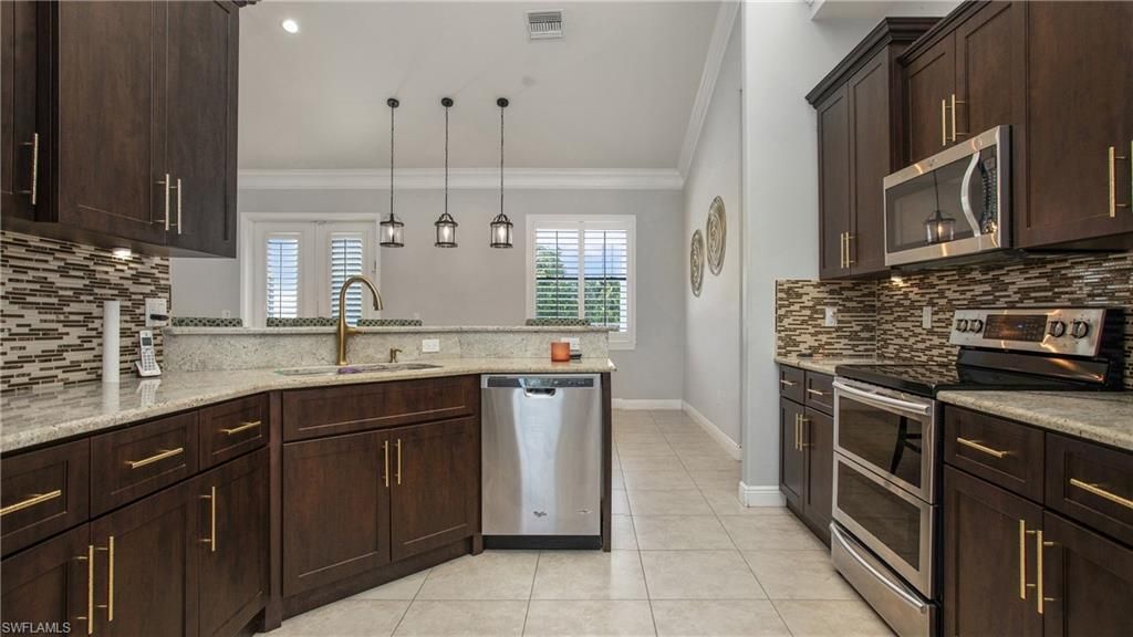 6341 Green Blvd, Naples, FL 34116 Photo