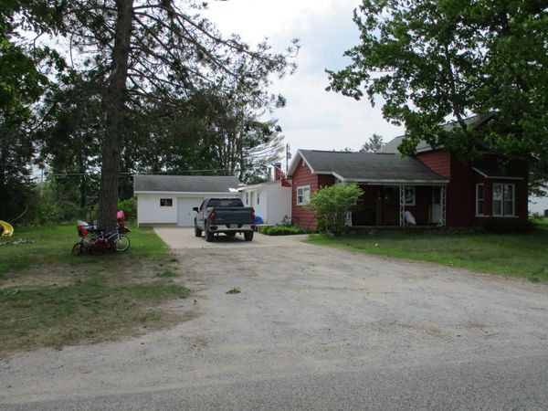 3134 Kneeland Street, Lewiston, MI 49756