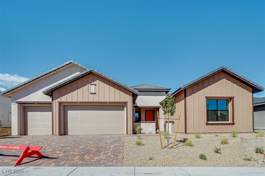 489 Carter House Way, Las Vegas, NV 89138 Main Photo