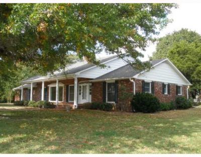 942 E Township Street, Fayetteville, AR 72703 Main Photo