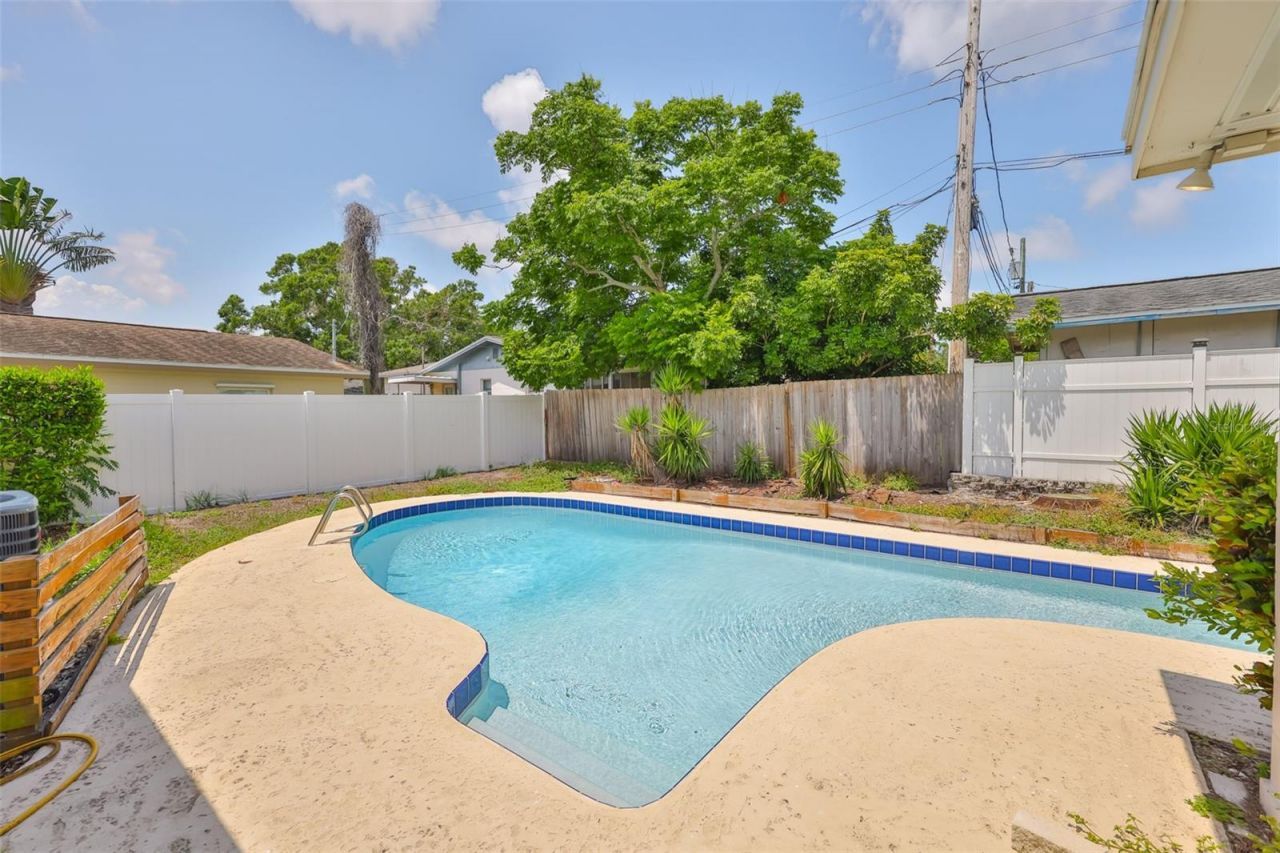 12372 113th St, Largo, FL 33778 Photo