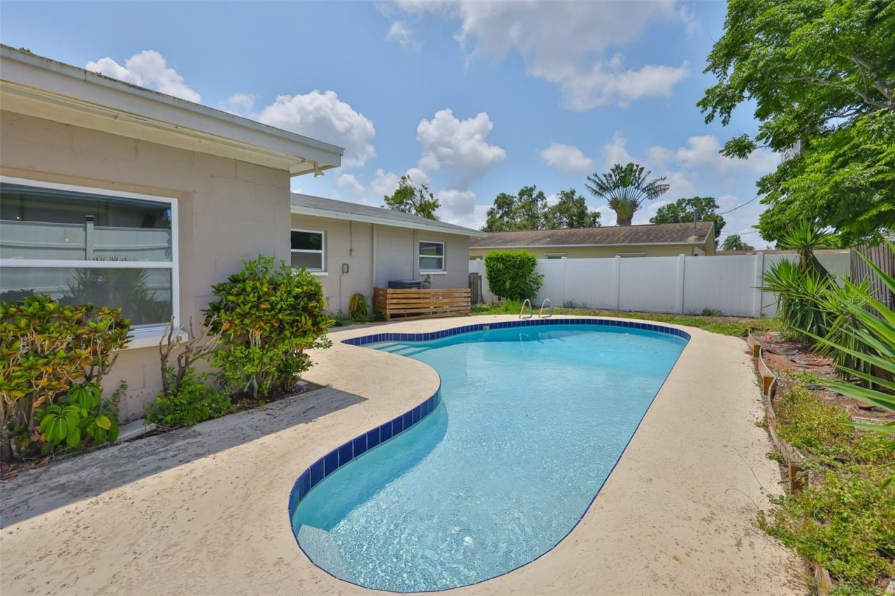 12372 113th St, Largo, FL 33778 Photo