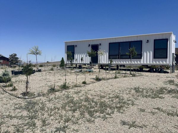 2068 NE Sierra Vista Drive, Tonopah, NV 89049