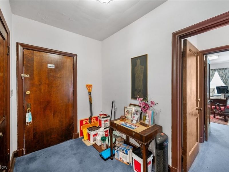 16903 Fischer Road, Cleveland, OH 44107 Photo 19