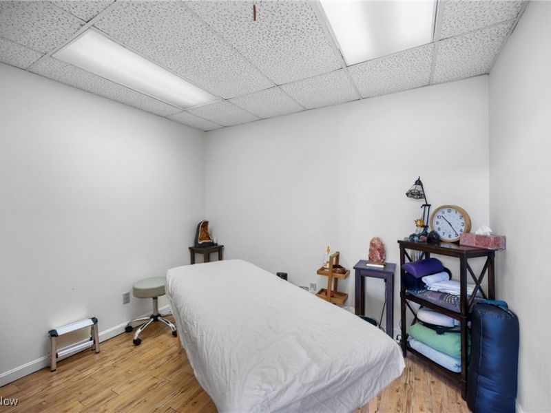 16903 Fischer Road, Cleveland, OH 44107 Photo 46