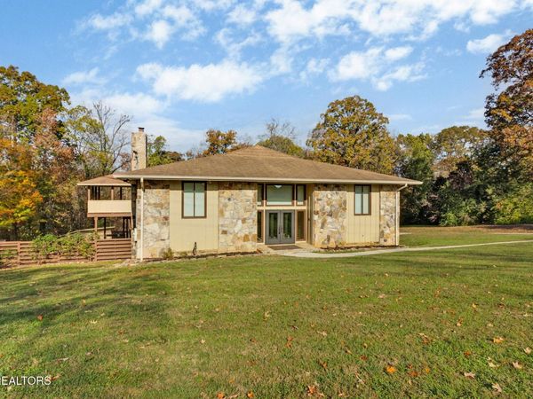 10105 Loma Drive, Knoxville, TN 37922