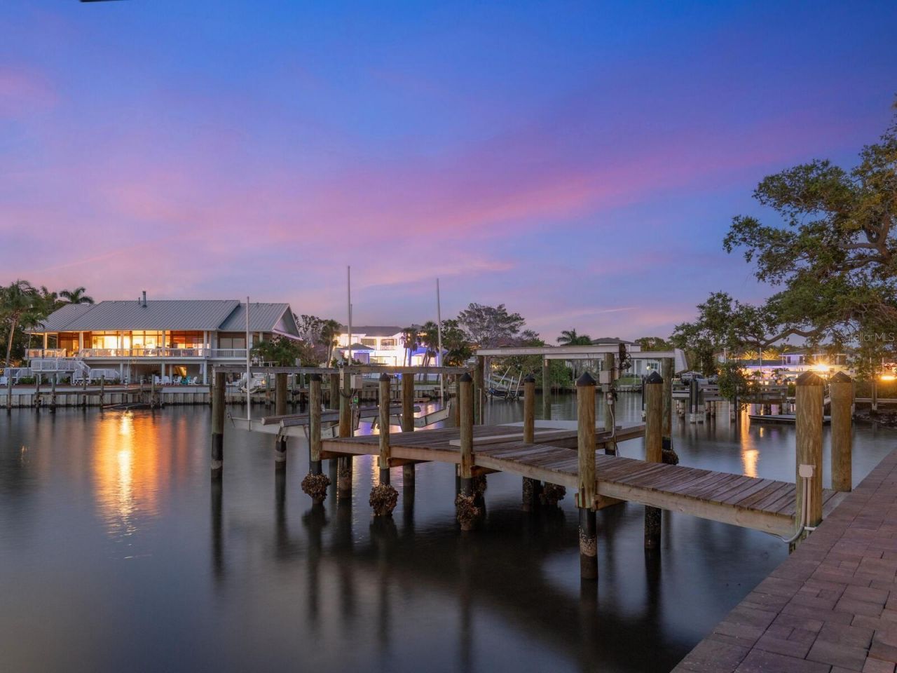 1423 & 1435 Hillview Drive, Sarasota, FL 34239 Photo