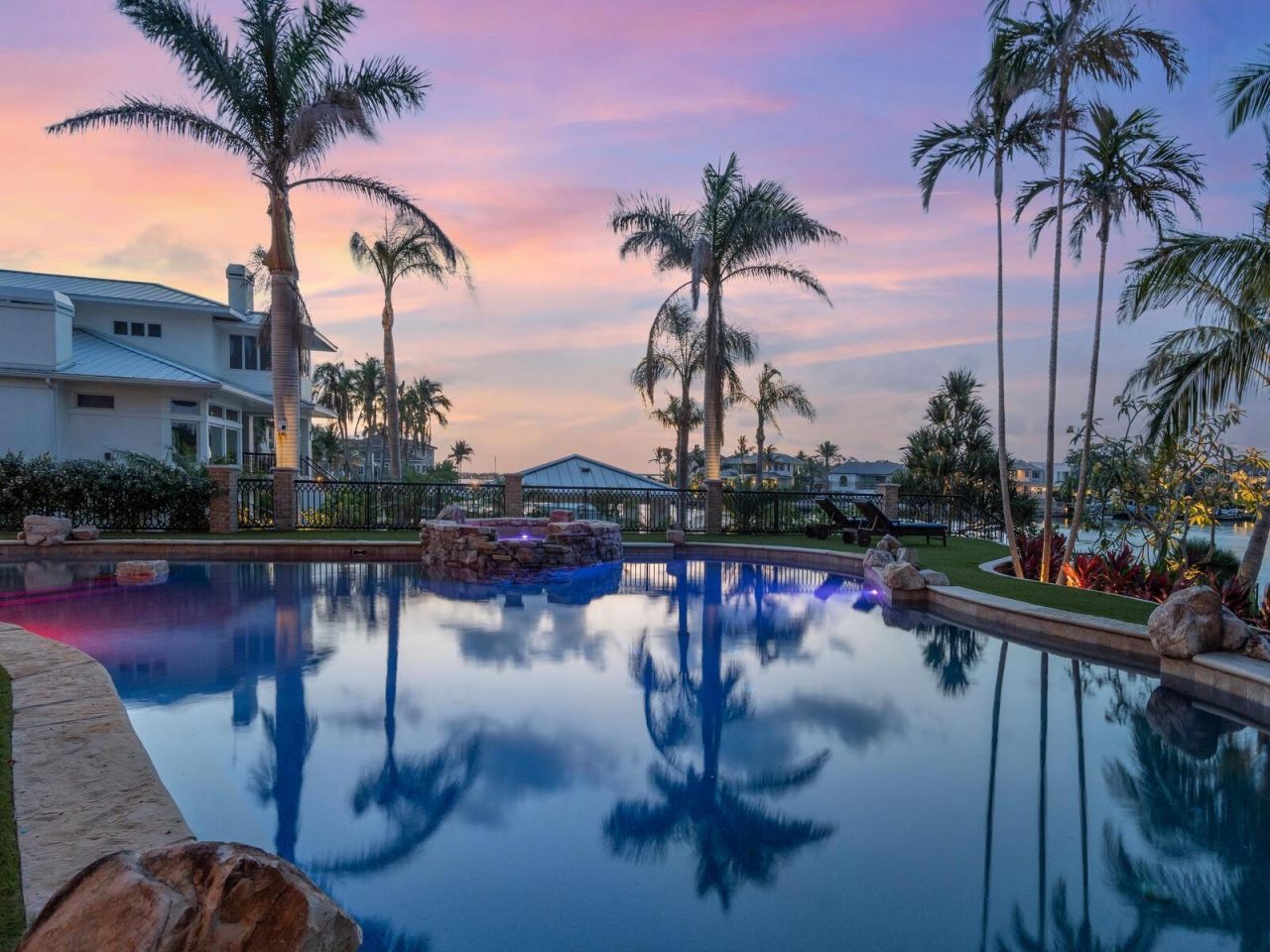 1423 & 1435 Hillview Drive, Sarasota, FL 34239 Photo