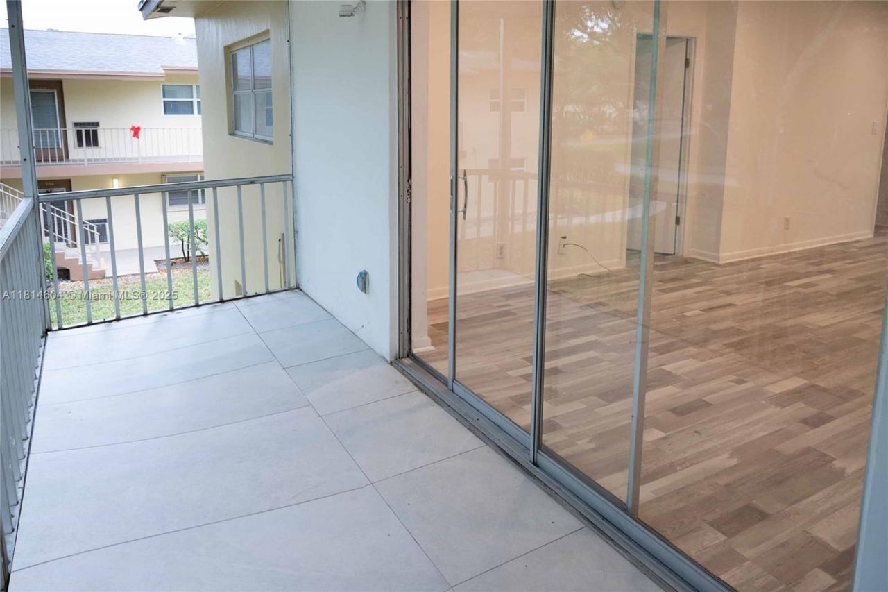 251 NW 76th Ave, Unit 208, Margate, FL 33063 Photo