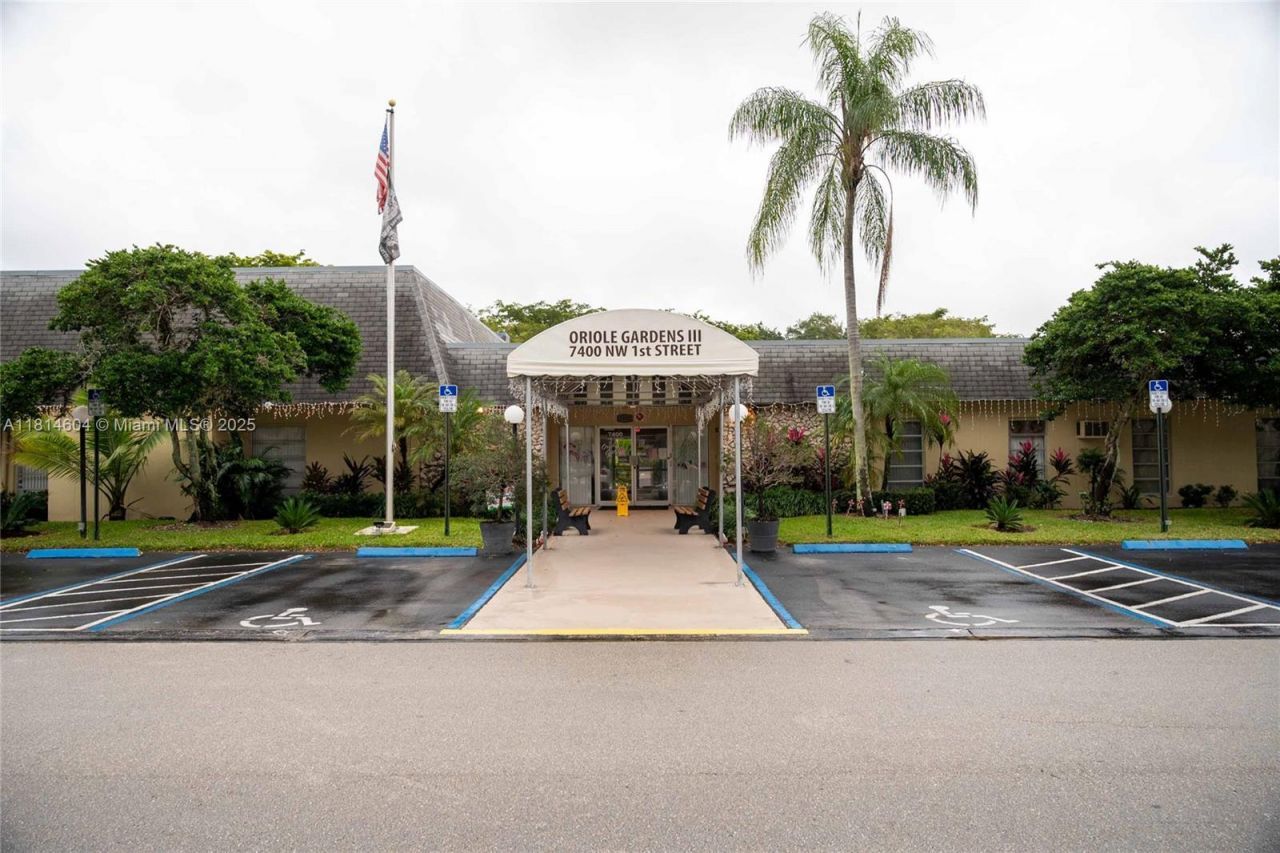 251 NW 76th Ave, Unit 208, Margate, FL 33063 Photo