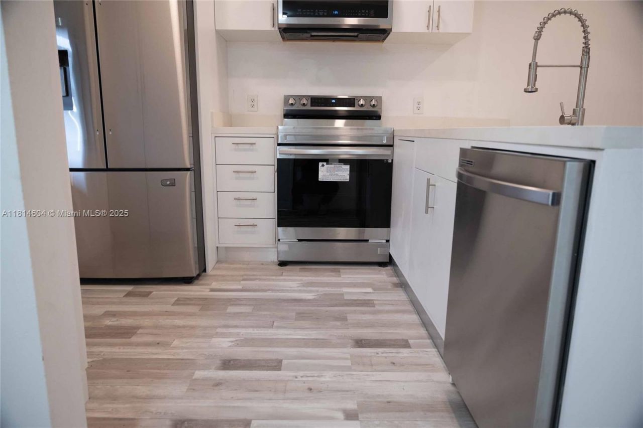 251 NW 76th Ave, Unit 208, Margate, FL 33063 Photo