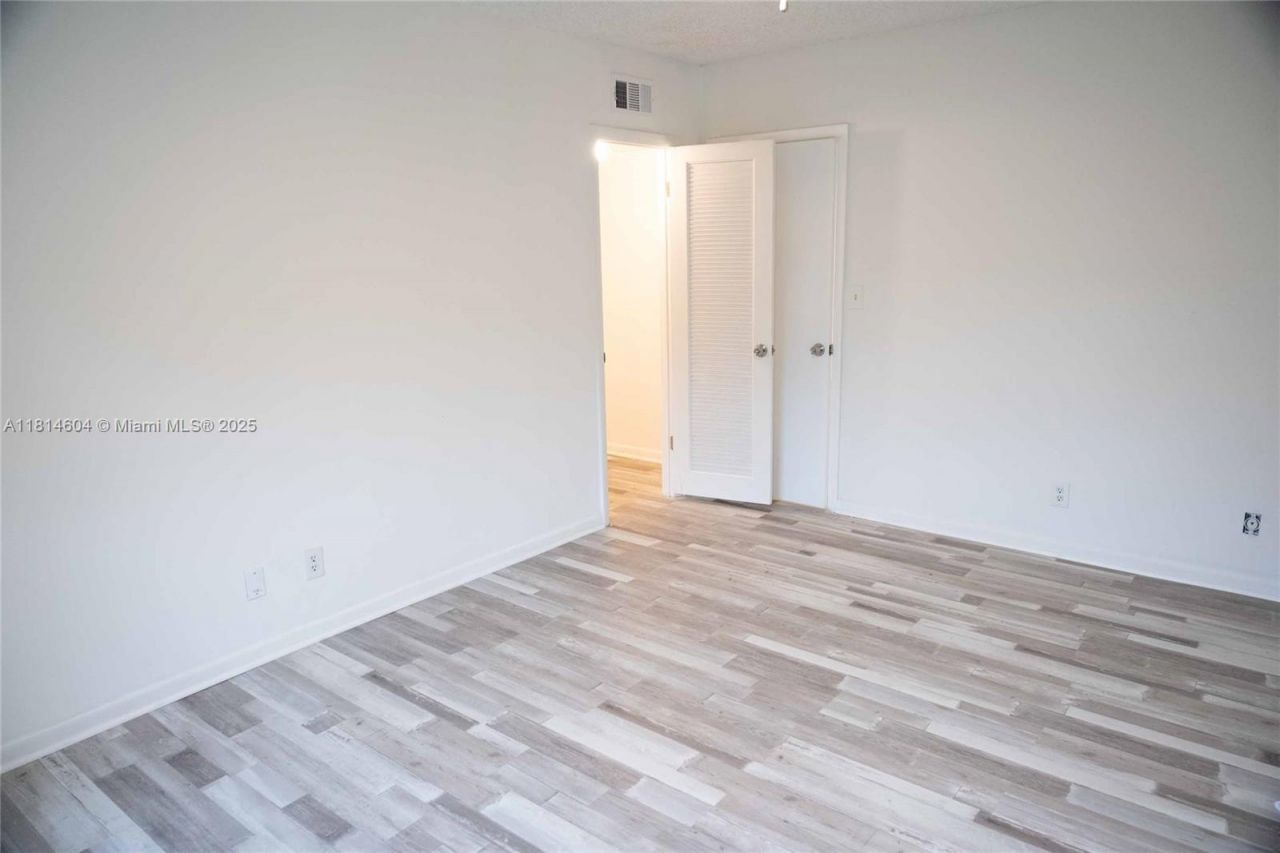 251 NW 76th Ave, Unit 208, Margate, FL 33063 Photo