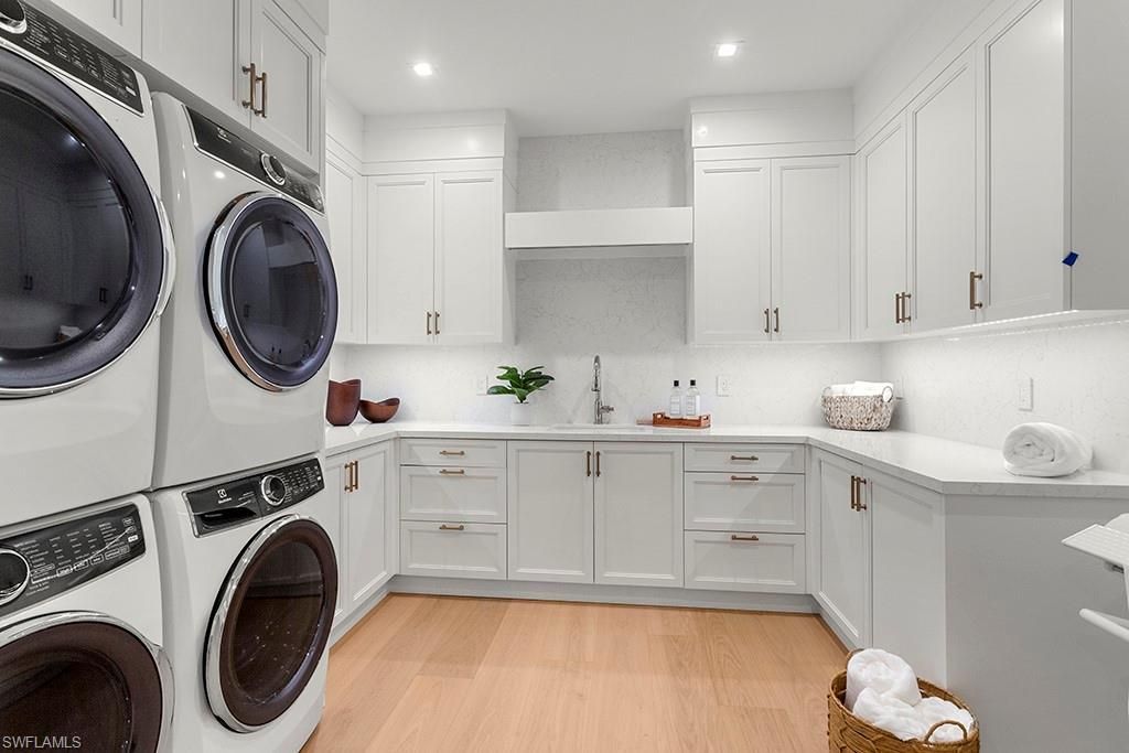 774 S Golf Dr, Naples, FL 34102 Photo