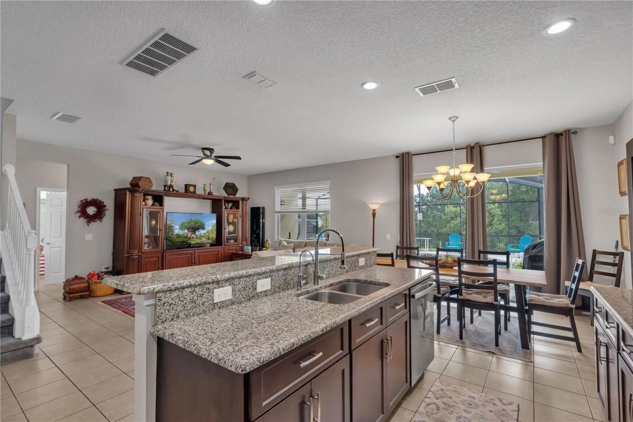 391 Cabello Drive, Davenport, FL 33837 Photo