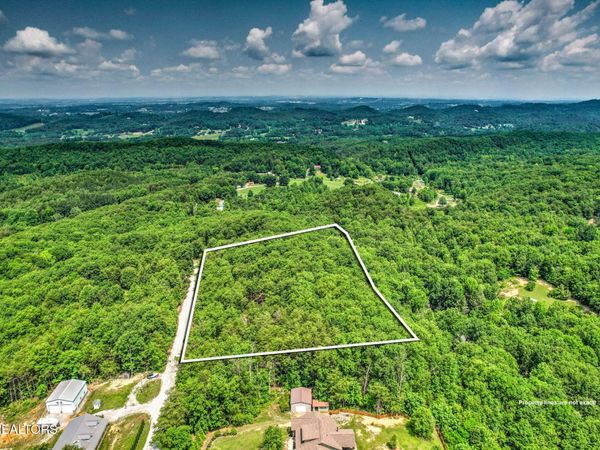 Chilly Springs Road, Maryville, TN 37803