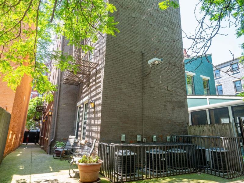 1406 Republic Street, Unit 302, Cincinnati, OH 45202 Photo 17